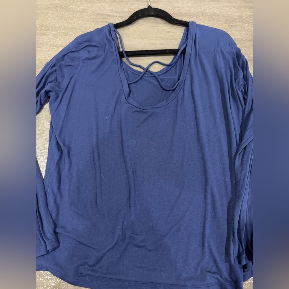 Crisscrossed back top